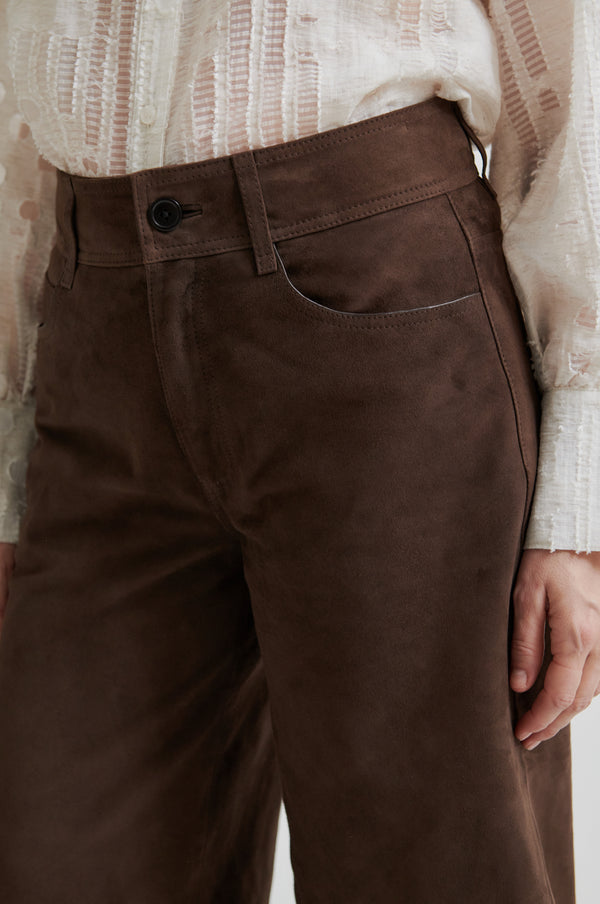 Noormie Suede Shorts