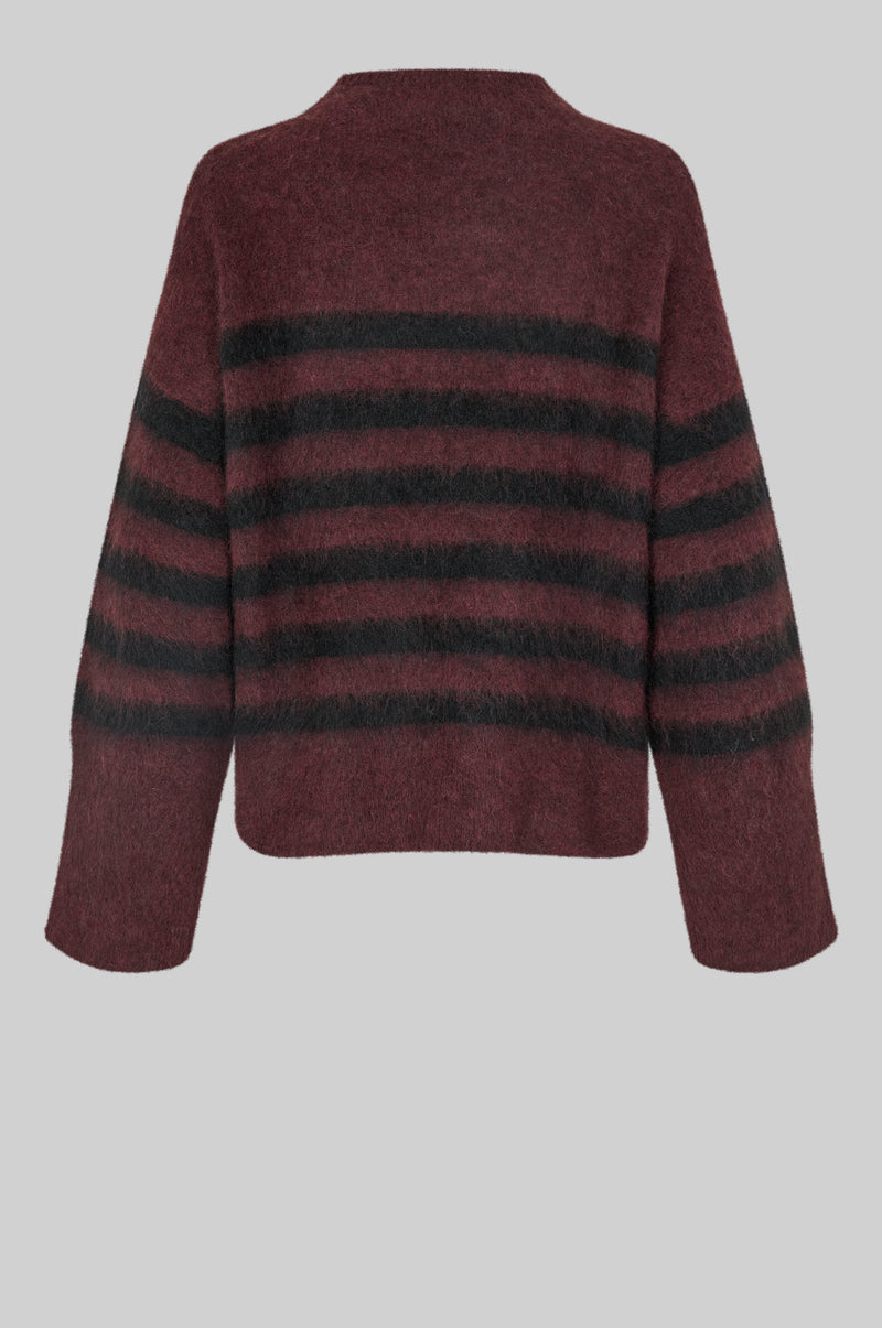 Ovalana Knit T-Neck
