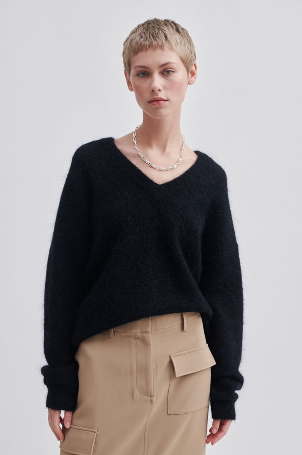 Brook Knit Oversize V-Neck